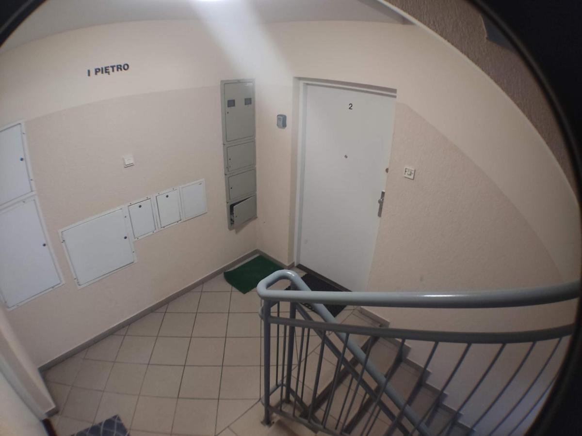 3030 Jana Spychalskiego 32 - Tanie Pokoje W Apartamencie - Samodzielne Zameldowanie - Self Check In Poznań Esterno foto