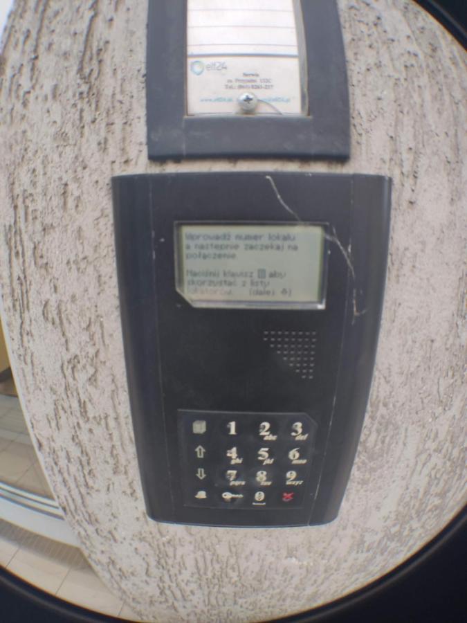 3030 Jana Spychalskiego 32 - Tanie Pokoje W Apartamencie - Samodzielne Zameldowanie - Self Check In Poznań Esterno foto