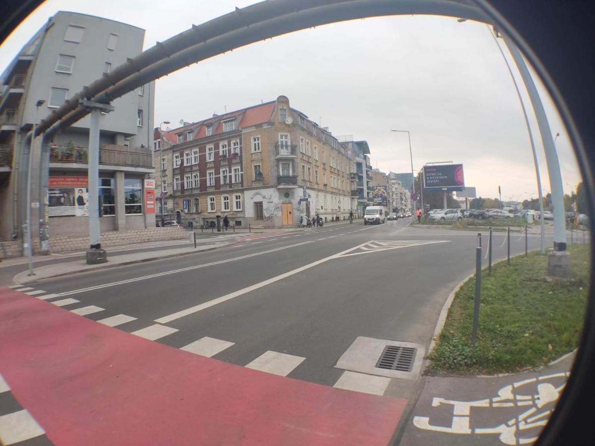 3030 Jana Spychalskiego 32 - Tanie Pokoje W Apartamencie - Samodzielne Zameldowanie - Self Check In Poznań Esterno foto