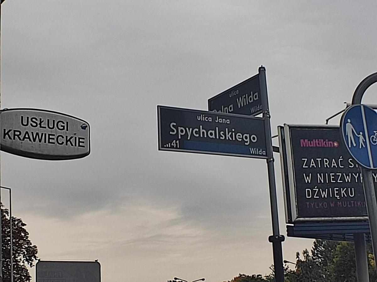 3030 Jana Spychalskiego 32 - Tanie Pokoje W Apartamencie - Samodzielne Zameldowanie - Self Check In Poznań Esterno foto