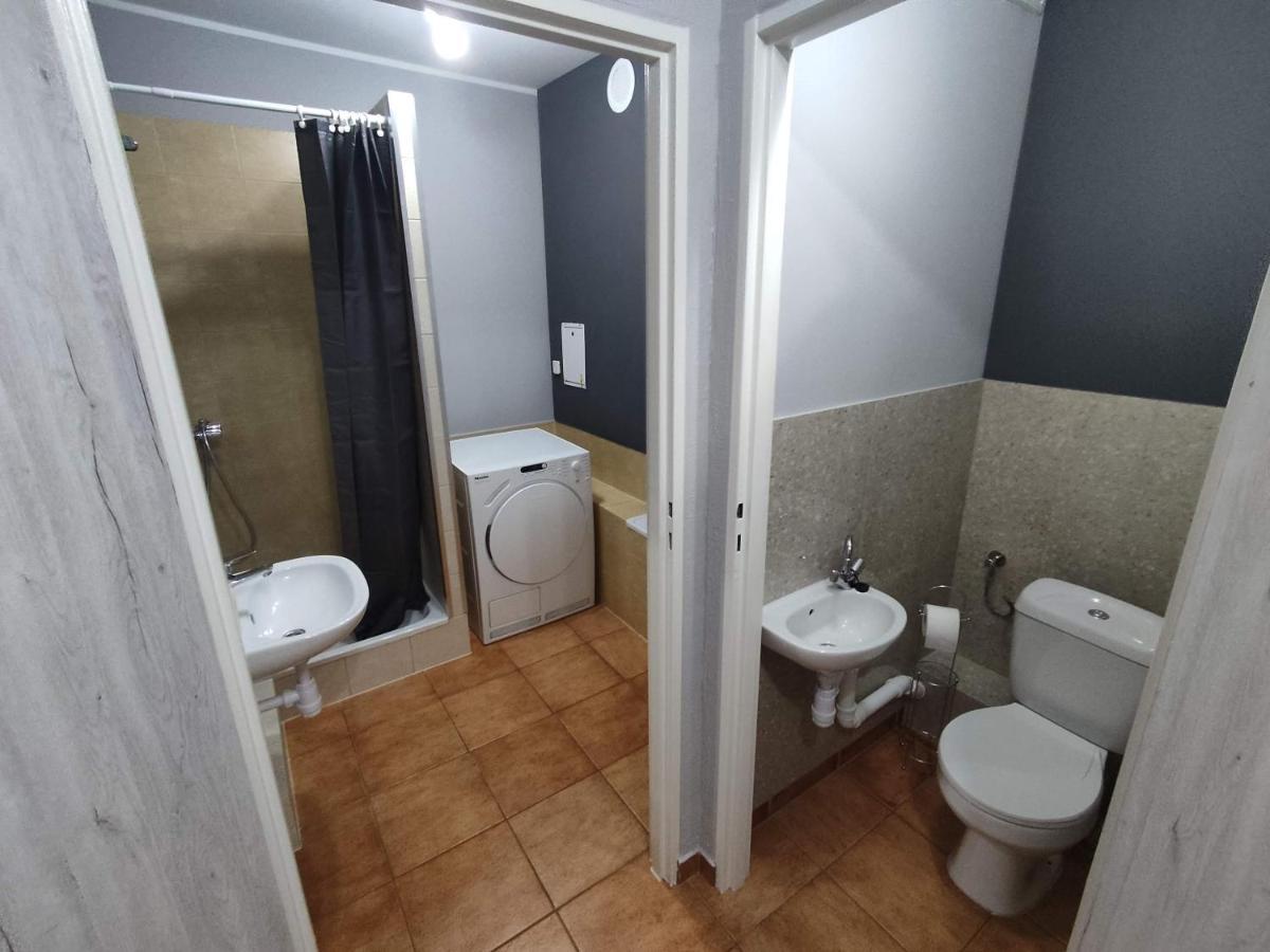 3030 Jana Spychalskiego 32 - Tanie Pokoje W Apartamencie - Samodzielne Zameldowanie - Self Check In Poznań Esterno foto