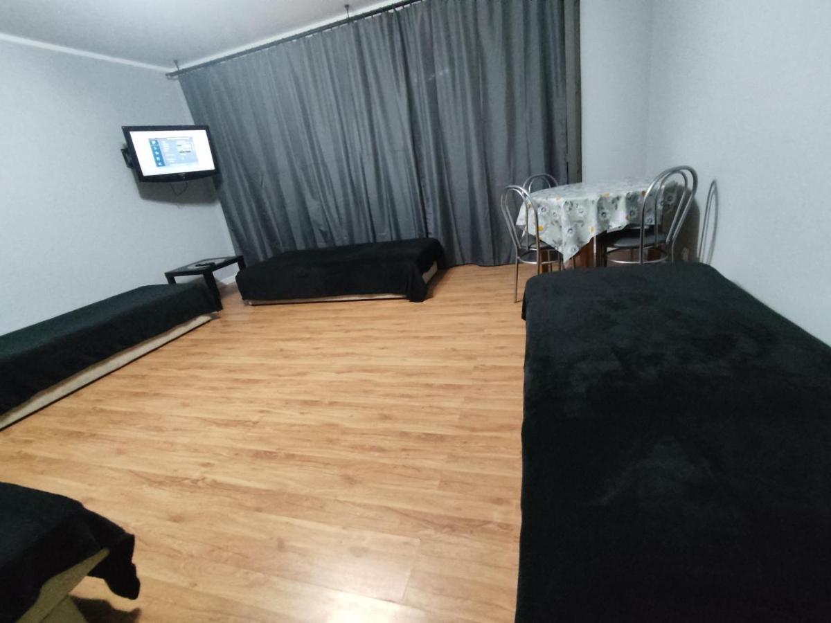 3030 Jana Spychalskiego 32 - Tanie Pokoje W Apartamencie - Samodzielne Zameldowanie - Self Check In Poznań Esterno foto