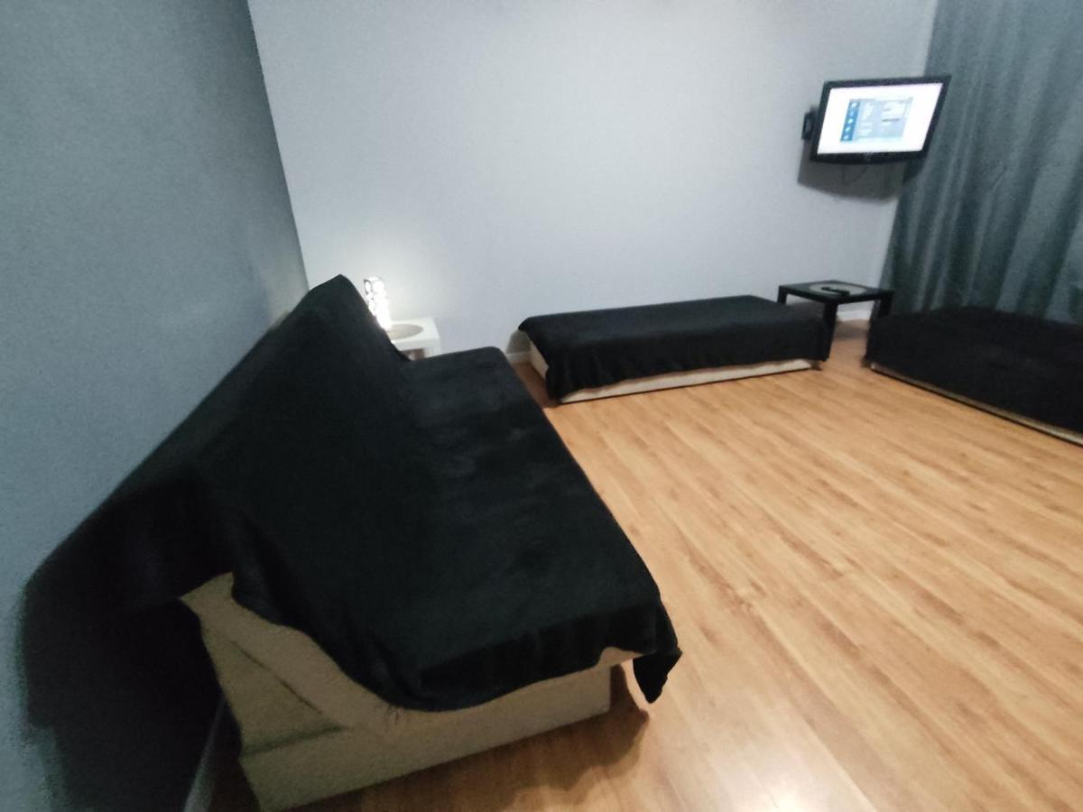 3030 Jana Spychalskiego 32 - Tanie Pokoje W Apartamencie - Samodzielne Zameldowanie - Self Check In Poznań Esterno foto